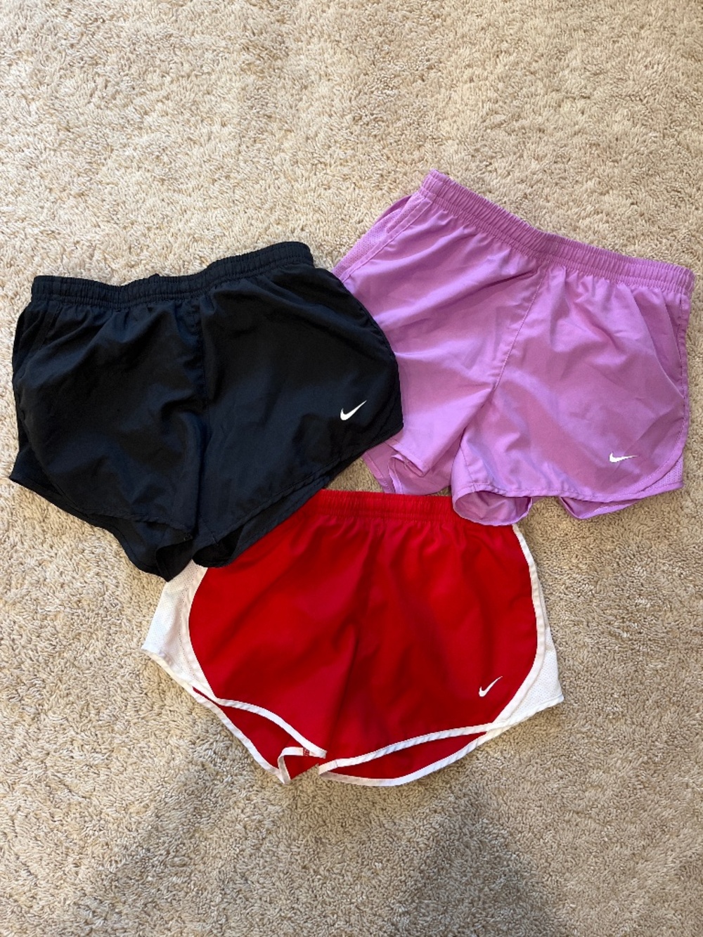 Nike shorts girl size medium 8